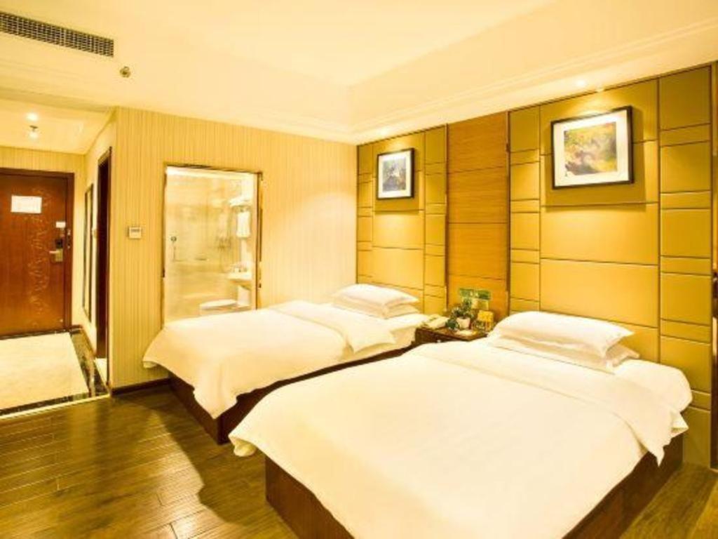 Greentree Inn Guangdong Jieyang Bus Terminal Station Ronghua Avenue Business Hotel Bagian luar foto