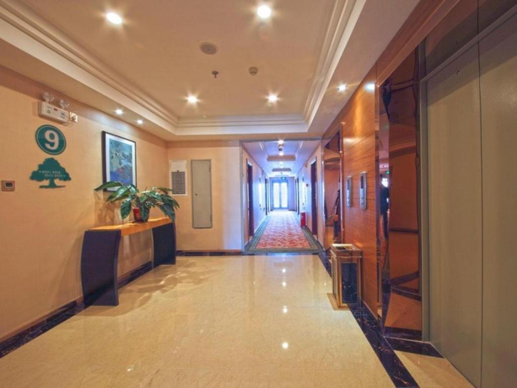 Greentree Inn Guangdong Jieyang Bus Terminal Station Ronghua Avenue Business Hotel Bagian luar foto